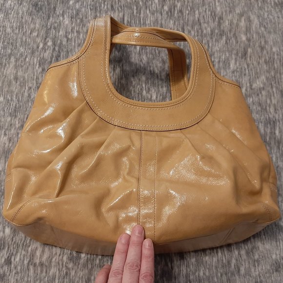 EUC large tan patent leather Coach bag - Picture 1 of 8